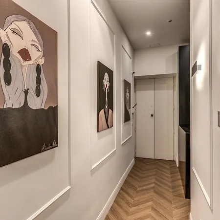 Konukevi Artpartment 4*